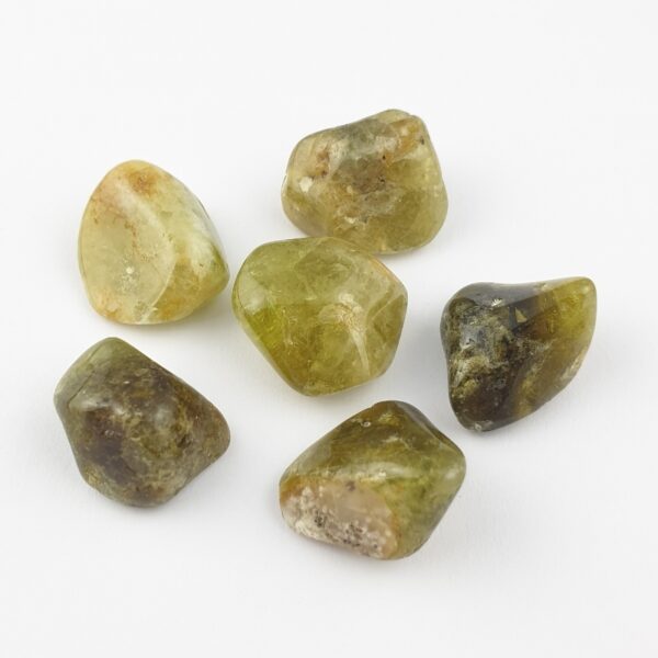 Granat zielony (grossular) 01